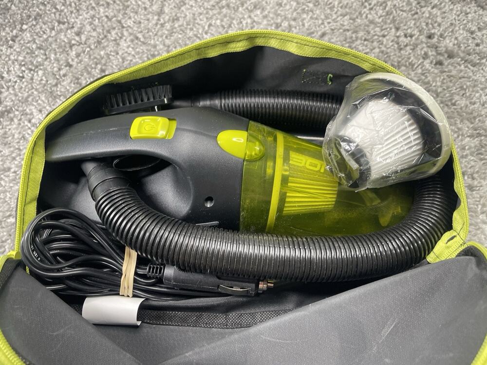 Autojoe ATJ-V501 12 Volt Portable Car Vacuum Cleaner 1 HEPA Filters New No Box